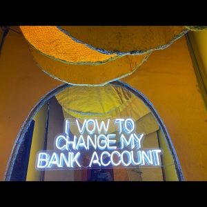 Meet your Posher, Moe